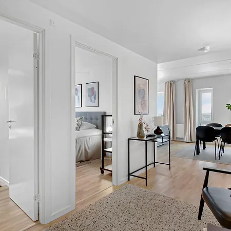 Two-bedroom With Amazing View And Sunny Balcony Next To Royal Arena