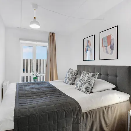 Two-bedroom With Amazing View And Sunny Balcony Next To Royal Arena