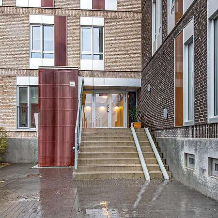 Two-bedroom With Amazing View And Sunny Balcony Next To Royal Arena *