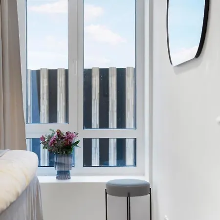 Two-bedroom With Amazing View And Sunny Balcony Next To Royal Arena *
